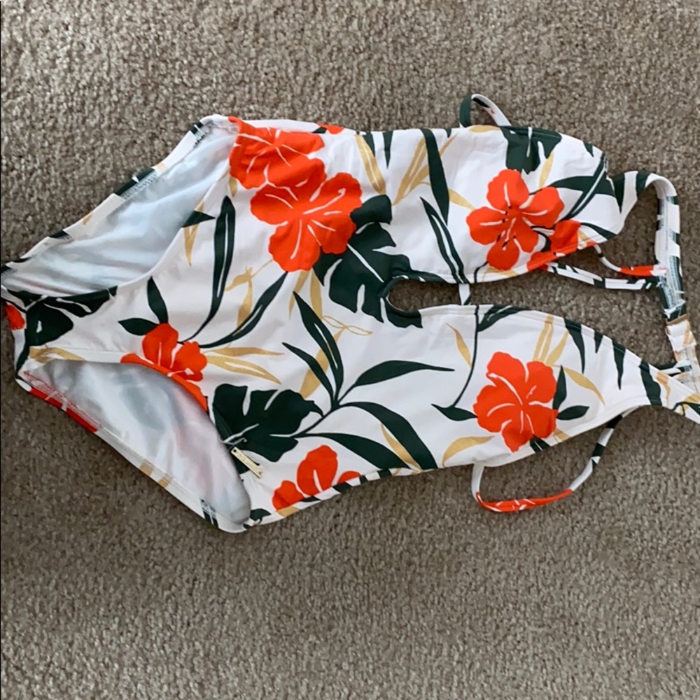 Bathing suit